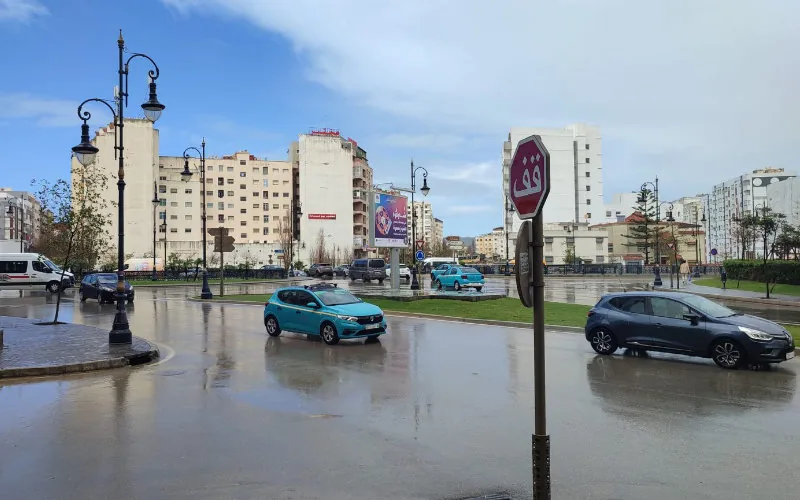 Tánger sumergida : Lluvias récord paralizan la ciudad y dejan miles de afectados