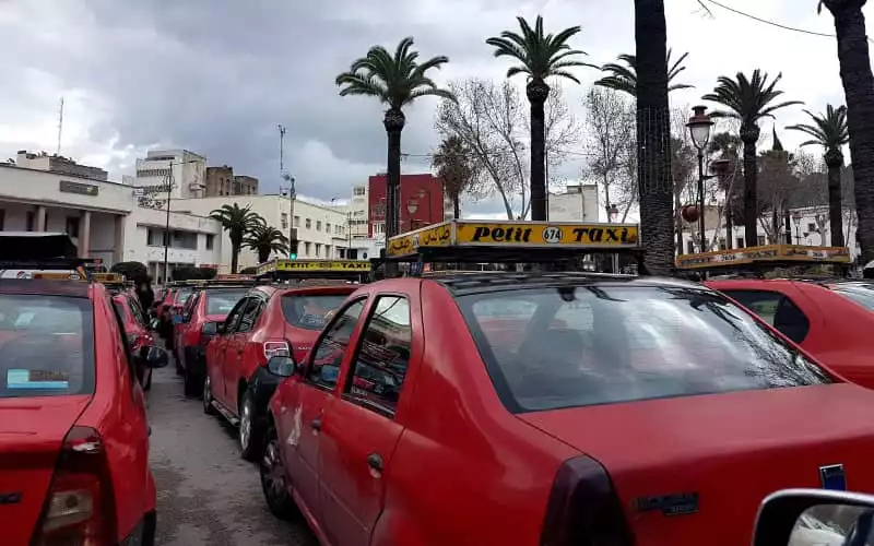 Taxistas marroquíes protestan contra nueva medida de control de licencias