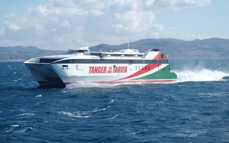 Temporal en el Estrecho : Caos para marroquíes en Tarifa y rutas alternativas
