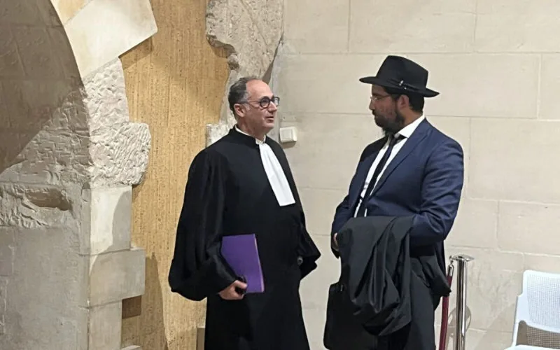 Tensión en Orléans : Joven marroquí condenado por ataque a rabino, desata debate sobre inmigración y antisemitismo