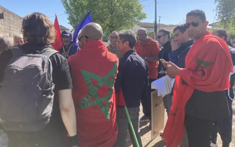 Tensión en Poitiers : Manifestantes marroquíes chocan con activistas pro-Sáhara por caso de preso político