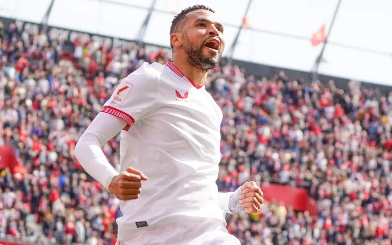 Tensión en el Sevilla : Del Nido minimiza el choque entre En-Nesyri y Quique Sánchez Flores