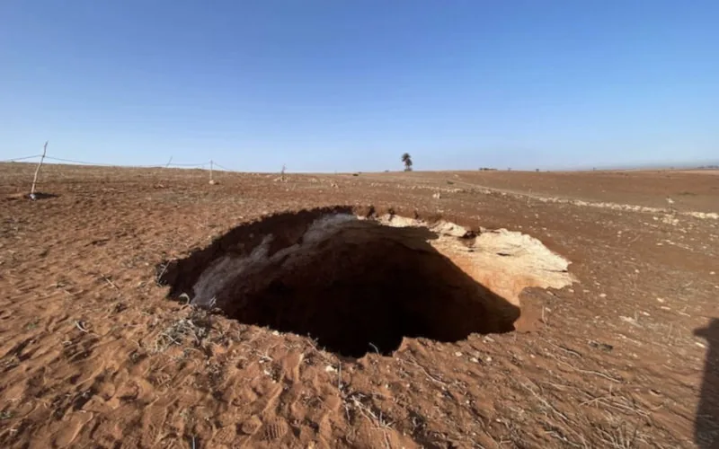 Terremoto en Marruecos : Enigmático cráter de 60 metros alarma a El Jadida