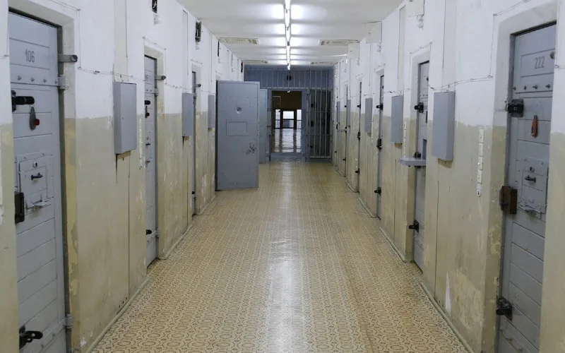 Tiroteo en Montpellier : Inmigrante condenado por tráfico de drogas y violencia