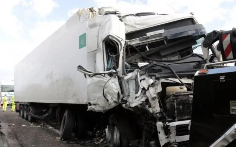 Tragedia en la A-7 : Detenido conductor marroquí por colisión mortal entre camiones en Valencia