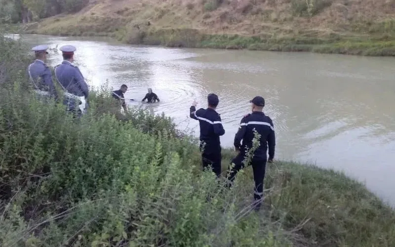 Tragedia en Marruecos : Dos hermanos mueren ahogados en el río Moulouya durante un baño familiar