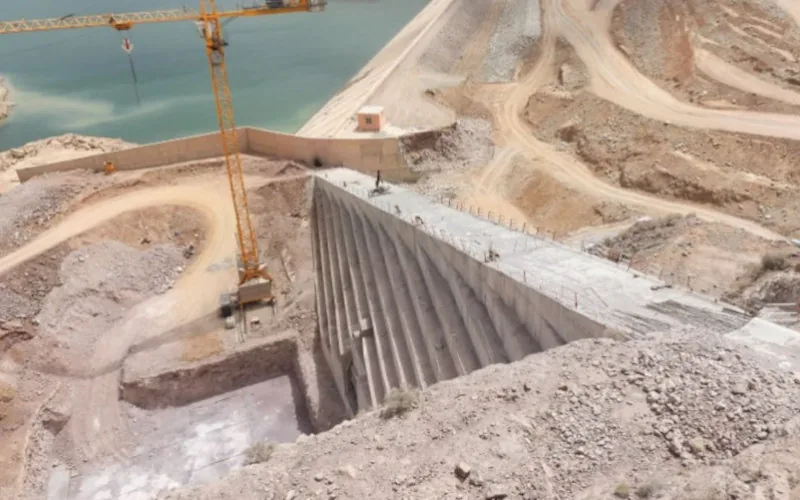 Tragedia en Marruecos : Explosión en túnel de presa deja cuatro atrapados en Taroudant