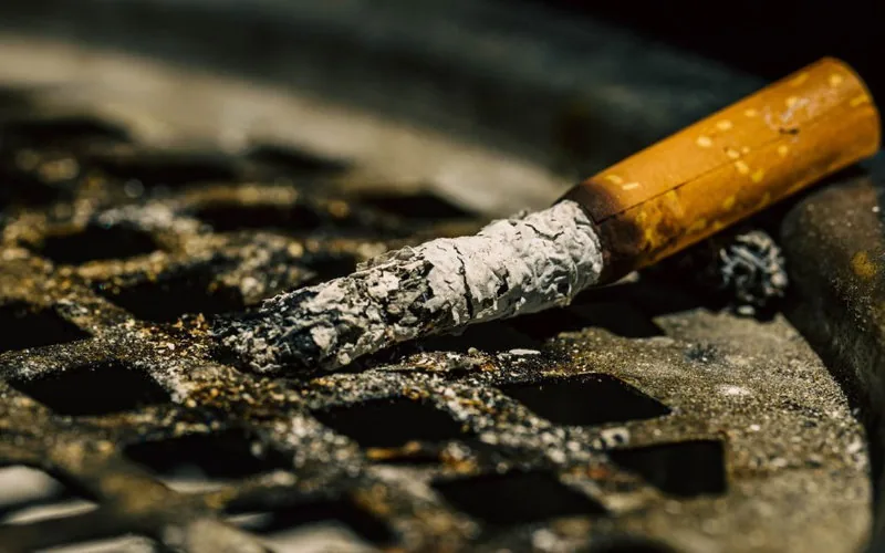 Tragedia en Marruecos : Joven asesina a su padre por negarse a financiar su adicción al tabaco