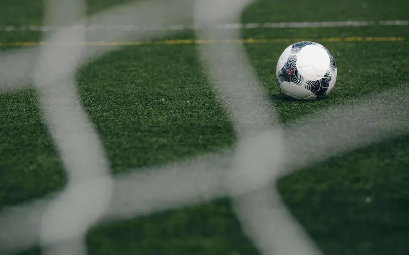 Tragedia en Tánger : Futbolista aficionado fallece súbitamente durante partido en Bir Chifa