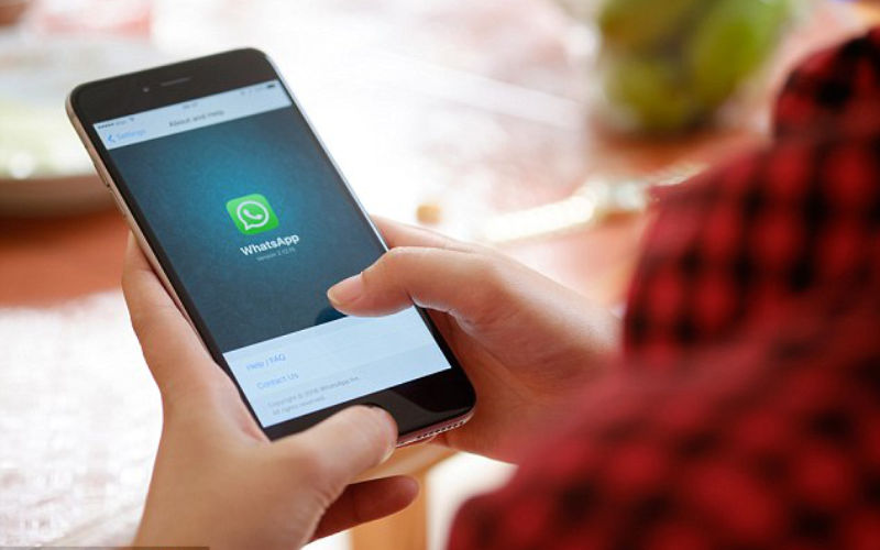 Tribunal marroquí revoca indemnización : WhatsApp no es válido para justificar baja laboral