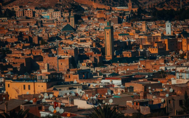 Turismo : por qué Fez podría destronar a Marrakech en 2026