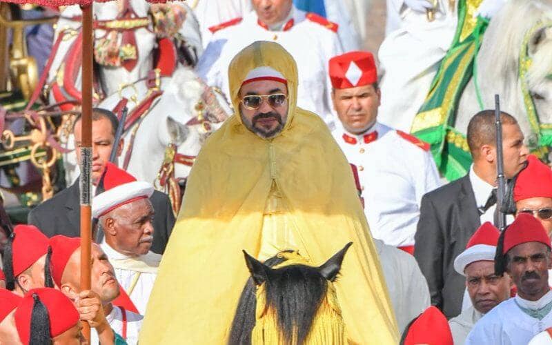 Walis y gobernadores sacrifican vacaciones por la Fiesta del Trono : rigurosos preparativos y protocolos
