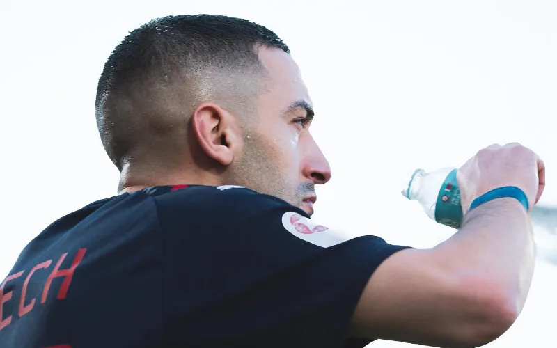 Ziyech busca resurgir en Italia : Bolonia y Fiorentina pelean por el talento marroquí